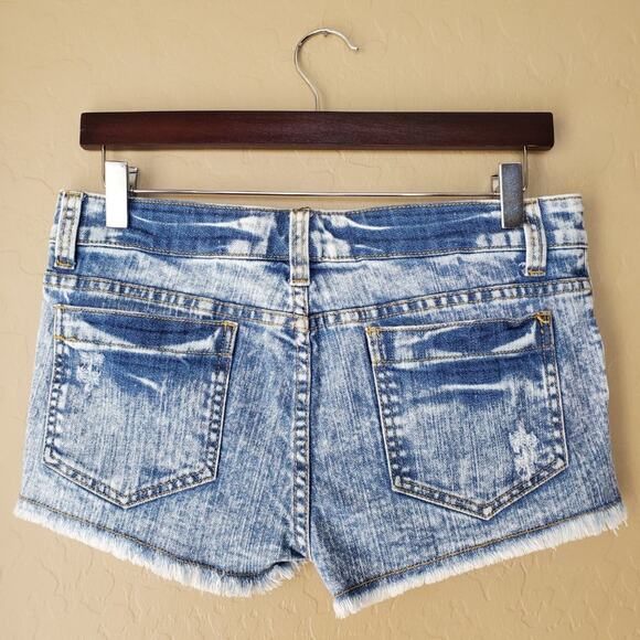 Carmar Distressed Frayed Acid Wash Denim Shorts - Picture 5 of 9